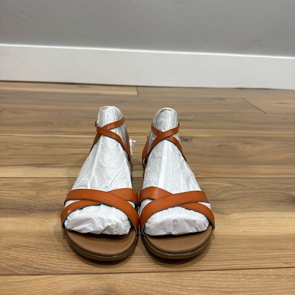 Women's Tan Sandals